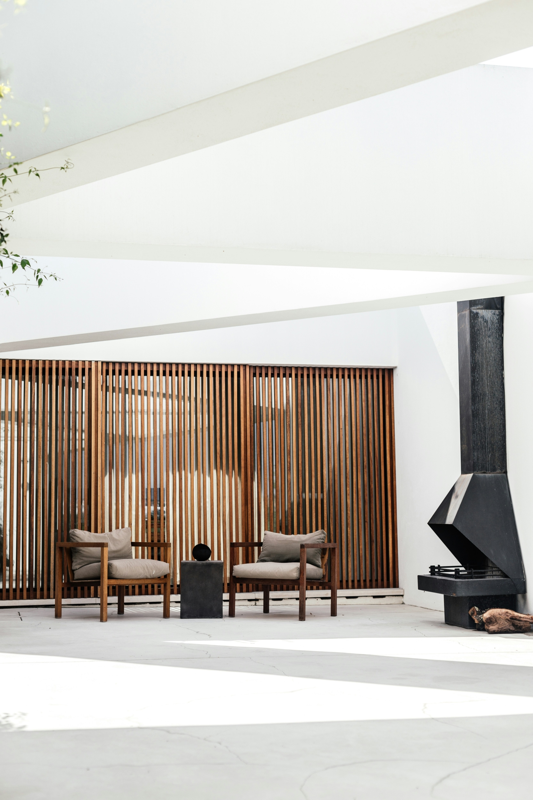 Orienter vos clients vers un architecte d'intérieur, intérieur lumineux au potentiel à révéler.